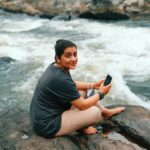 Sarayu Mohan Instagram - I miss days like this 😒 Thenmala