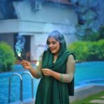 Sarayu Mohan Instagram - Eid Mubarak ♥️ @arif_ak_photography @meeramax_makeupartist @anuthreadsbridalstudio @meeramax_academy @nihararesorts Nihara Resort and Spa