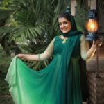 Sarayu Mohan Instagram - Eid Mubarak ♥️ @arif_ak_photography @meeramax_makeupartist @anuthreadsbridalstudio @meeramax_academy @nihararesorts Nihara Resort and Spa