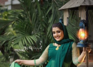 Sarayu Mohan Instagram - Eid Mubarak ♥️ @arif_ak_photography @meeramax_makeupartist @anuthreadsbridalstudio @meeramax_academy @nihararesorts Nihara Resort and Spa