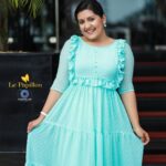 Sarayu Mohan Instagram – A beautiful dress from @lepapillonkochi5 and that itself makes me smile lil more 🥰

Clicked by favourite @_story_telle__r ♥️