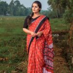 Sarayu Mohan Instagram - Cotton Saree, jumka ♥️ @atmasignature saree @wholesaleshopee jumka @manumulanthuruthyphotography click sethu makeup Chottanikkara, India
