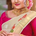 Sarayu Mohan Instagram – Apoos edit

@sass_make_up_studio
@ashcreationz
@chennaiframes
@parakkatnatureresortmunnar
@parakkat_jewels