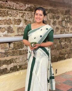 Sarayu Mohan Instagram - ചോറ്റാനിക്കര മകം !

@parinay_collections 🥰