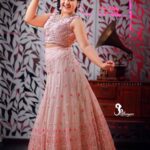 Sarayu Mohan Instagram - Pink stories Costume @glowthedesignerhub Click @nithin_dartz Mua @jishhmayam