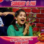 Sarayu Mohan Instagram - Glad to be part of a fun filled episode of @zeekeralam funny nights... U can watch it today @8.PM. Click @_perfectly_numb_ Thank u @jithugsamas Thanku @abolish chicky @leirakuncysiby costume ♥️ Vyttila