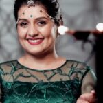 Sarayu Mohan Instagram - @chakitha_designs @meeramax_makeupartist @meeramax_academy @deepak__divakaran @Rakeshkdr