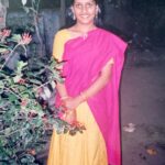 Sarayu Mohan Instagram - അഞ്ചര മണിക്ക് ലേശം ജിഞ്ചർ സോഡാ കിട്ടുമോ എന്തോ! 16 years back😄❤️