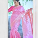 Sarayu Mohan Instagram - Girl in me missed pink and woman in me won't miss any chance to meet her love-saree!♥️ Beautiful saree from @naksha._.online Mua @meeramax_makeupartist @aju_bhuvanendran Thanks to @meeramax_academy Palarivattom