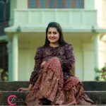 Sarayu Mohan Instagram - Ethnic! They got soul♥️ @byhand.in🥰 @divyas_makeover_🥰 @jeevas_gladmantis 🥰