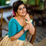 Sarayu Mohan Instagram – നാളെന്നും ഓണമാവേണം… 
നാമോന്നിച്ചിരിക്കേണം…. 
നാലുപാടും പോയിടാതെ 
നേരോടെ നല്ലത് ചെയ്കയാൽ….. 

Shoot for @welcome_talents 
.
Click @insta_stories_of_sarath 
.
Costumes/Ornaments @ganga_priyadarsini
Finger ring:@be_trendy_be_you_
.
Make Over @blooms.makeover
.
Video @kannandas__
.
Media Partner @keralaphotogallery