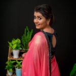 Sarayu Mohan Instagram - Saree love# Thank for this beautiful gift @garggyboutique... Click @ajmal_photography_ Mua:ashna Saree#love#malayali#actress#