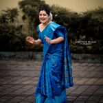 Sarayu Mohan Instagram - Saree!♥️ Clicked by @akshay_krishna_4u Thanks to @shutter___magic Elegance Cherupuzha