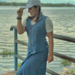 Sarayu Mohan Instagram - When in doubt wear denim! #denim#casual clicks# Boating in Chilavannoor