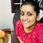 Sarayu Mohan Instagram - മുഴുത്തു വന്ന വ്യാധി വേരറുത്തു ശാന്തി നൽകുവാൻ നമശ്ശിവായ പാർവതീശ പാപനാശാനാഹര🙏 Chottanikkara, India