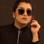 Sarayu Mohan Instagram - It was a total fun shoot Because i was with @meera_makeup_artist and we shot @meeramax_academy I didn't check stills properly that day but had a confidence on @aneesh_traveller And these stills says i was right... best results are sure when u r working with ur friends... All the best meeramma for @meeramax_academy