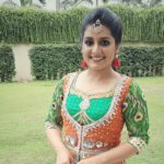 Sarayu Mohan Instagram - Dance day! Venue:hyatt cochin Make up:@meera_makeup_artist Choreography:@bijudhwanitarang Costumes:@vasudevan.arun Thanks to :@vishalkannan03