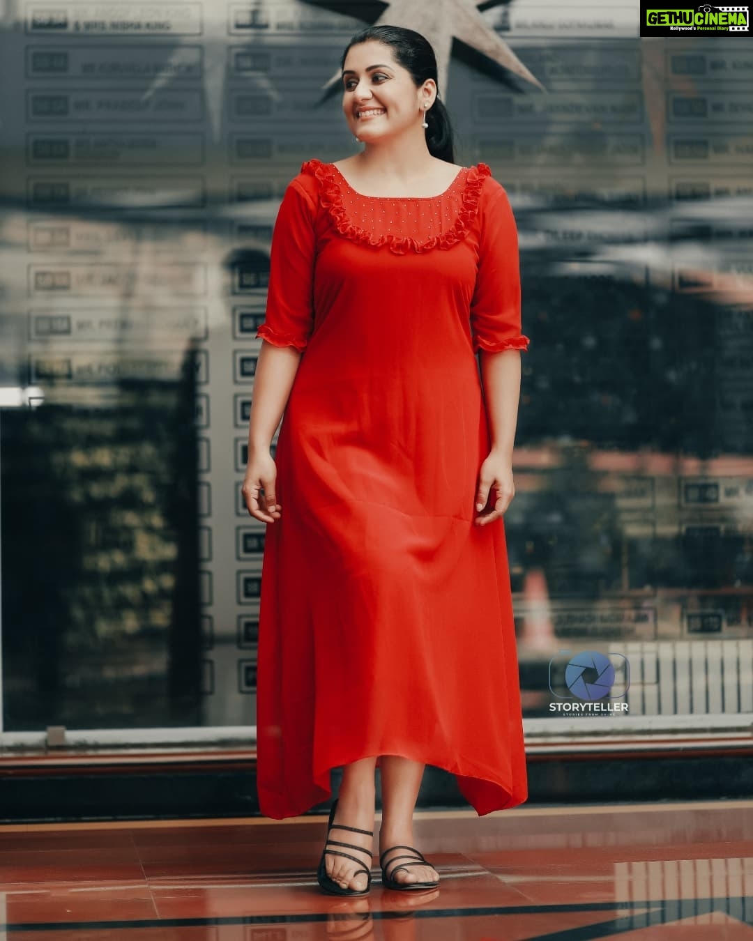 Sarayu Mohan Instagram - Red is fine because it's still dec😜 Wearing @ashcreationz Shot by @_story_telle__r ♥️