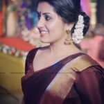 Sarayu Mohan Instagram - #Wedding scenes#happiness#saree love#