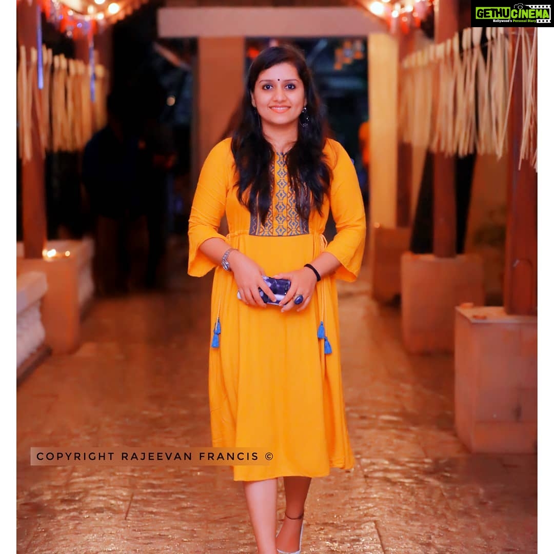 Sarayu Mohan Instagram - #💛#Thank u#@rajeevanfrancis#theatre day#bliss#