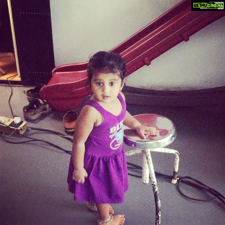 Sarayu Mohan Instagram - Lill Nandha in location 😍😍😍