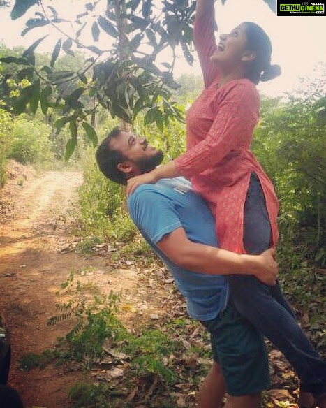 Sarayu Mohan Instagram - 😍😘 Vellinezhi, India