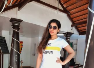 Satna Titus Instagram -