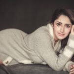 Sayyeshaa Saigal Instagram – Feeling the winter chill! #cozy #wintervibes #warm #goodtimes