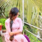 Shaalin Zoya Instagram - ഏതോ ജന്മകൽപനയിൽ.. 🍃
