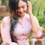 Shaalin Zoya Instagram - ഏതോ ജന്മകൽപനയിൽ.. 🍃