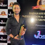 Shaheer Sheikh Instagram – It’s an incredibly gratifying feeling to win the Best Actor on TV, for Kuch Rang Pyaar Ke Aise Bhi, at one of the most prestigious awards, the Dadasaheb Phalke International Film Festival Awards2022. #DPIFF2022 @dpiff_official 
Delighted, humbled and grateful. 🙏🏻
Thank you for all the love and support in my journey of reaching here.
#KRPKAB @beyonddreamsofficial 

What made today’s win even more special, was the presence of the team of my next show #WohToHaiAlbelaa 
Congratulations @rajan.shahi.543 @romeshkalra @rupaliganguly 
 ❤️🙏🏻