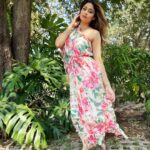 Shamita Shetty Instagram - My Happy Place 🌿💗 #ShamitasTribe #naturelovers #vibe #selflove #sunkissed #happiness