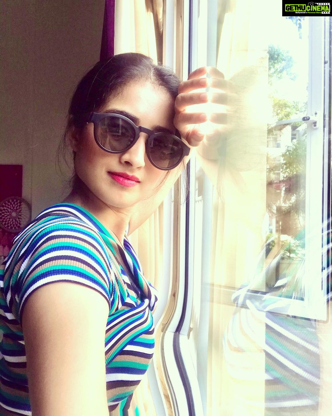 Shamlee Instagram - Staying Bold‼️Warrior mode‼️ #stayhome #covid_19 #warriorgirl #strangeglasses #beingme #beingbadass