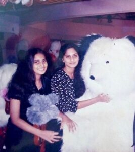 Shamlee Instagram - Blast from the past 🤷🏼‍♀️😃 #goodtimes#siblinglove #sistersarefun #sistersquad #stayhappy