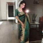 Shamlee Instagram – To a joyous, bright and a happy Diwali 🎆🎇🎆🎇#diwali #deepawali #southindian #tamizh #tamizhponnu #festival #feelinfestive #festivaloflights #ilovediwali #fireworks #lights#sareelove