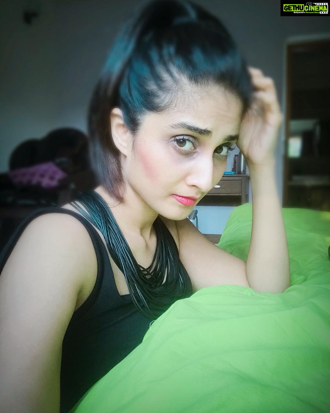 Shamlee Instagram - The price of greatness is responsibility over each of ur thoughts‼️#stayhome #covid19 #happygirlsaretheprettiest #lululand#womenartists #bossbabe #islay #mytrip #savage #girlpower #love #empire#photooftheday #instapic #instagood #smile #happy
