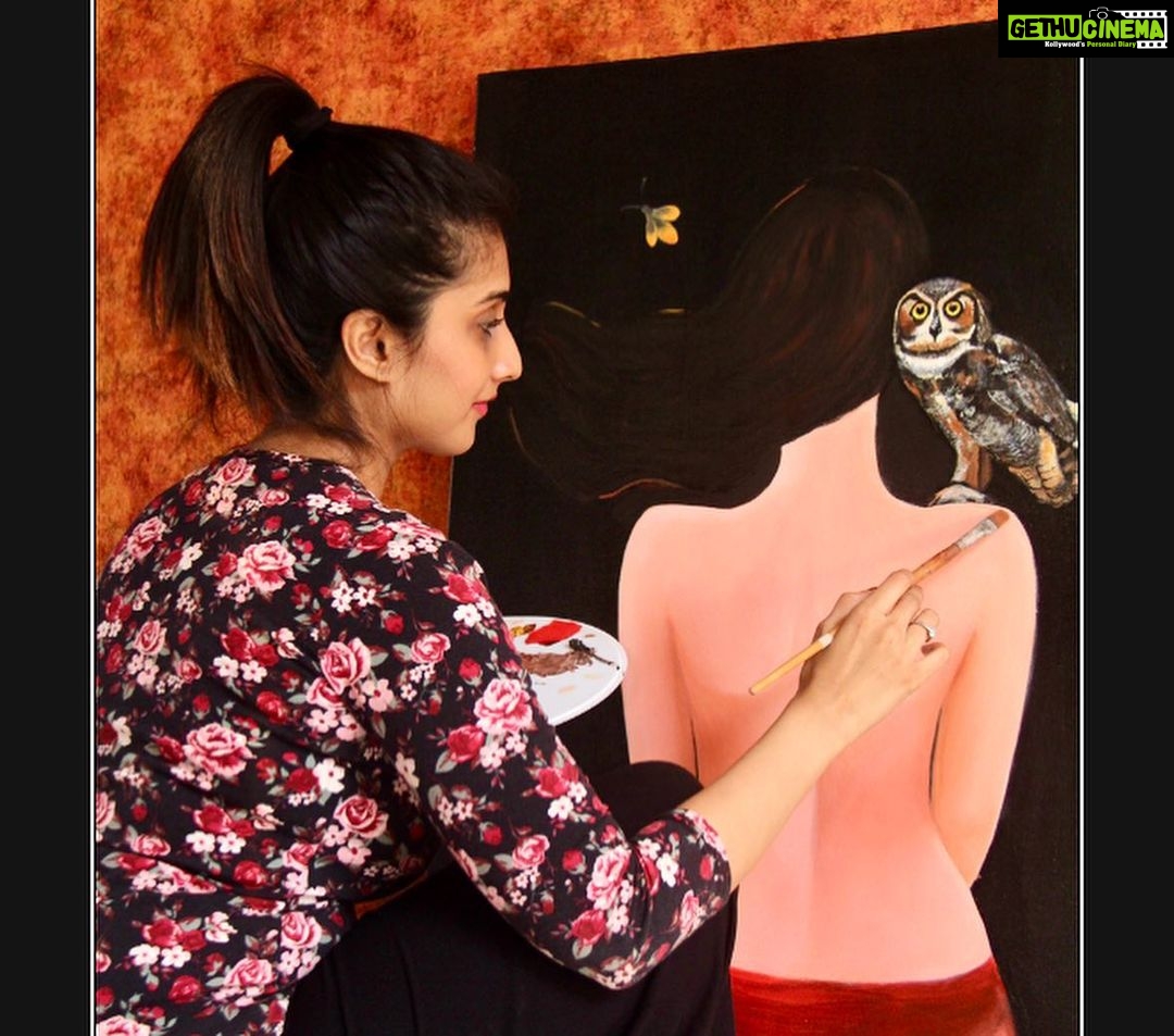 Shamlee Instagram - WARNING: ARTIST AT WORK 😎😎 PC- @swathy.sekaran #artistlife #figurativeart #createeveryday #artworks #fantasyworld #womenartists #artfreak #painting #artbuyers #artcollector #itravel #myexpression #lululand