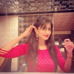 Shamlee Instagram – Let the beauty and terror happen to you 💗
