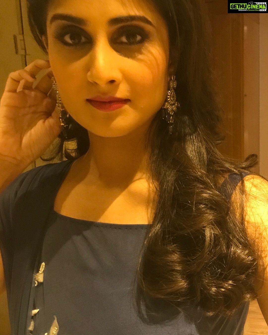 Shamlee Instagram - #ammammagarillu # teaser launch styled by @chaitanyarao_official wearing @aquaab_by_sfk jewellery @amethystchennai ☺️☺️ #tollywood #tollywoodactress #shamlee Hyderabad