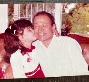 Shamlee Instagram - Yet another throwback picture with Dr. Rajkumar acclaimed as one of the greatest actors in Indian Cinema‼️ #kannada #kannadafilm #kannadamovies #kannadamusic #karnataka #drrajkumar #instagood #moviebuff