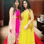 Shamlee Instagram – Diwali ‘21 🪔🪔🪔 Styling – @rehanabasheerofficial hair – @uma_pooja