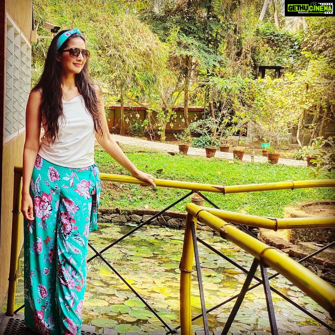 Shamlee Instagram - Be like Chardonnay, getting better over time 🙃❤️🙃