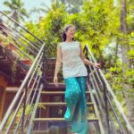 Shamlee Instagram - Chin up‼️