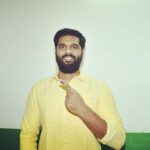 Shanmuga Pandian Instagram - Cast your Vote 🗳 . . . . #election#tamilnaduelections#politics#political#youngsters#kollyood#cinema#youth#vote#rights#dmdk#vijayakanth#premalathavijayakanth#shanmugapandian#vijayaprabhakaran