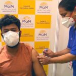 Shanthanu Bhagyaraj Instagram – #vaccination can protect u from d ‘Severity’ of #coronavirus 👍🏻 
‘உங்களைச் சுற்றியுள்ள அனைவரும் பாதுகாப்பாக இருக்கும் வரை உங்குளுக்கு பாதுகாப்பு இல்லை’!எனவே உங்களைச் சுற்றியுள்ள அனைவருக்கும் தடுப்பூசி போடுமாறு கேட்டுக்கொள்ளுங்கள்
Get #vaccinated 🙏🏻
பொறுப்பை நோக்கி ஒரு படி 👍🏻#staysafe #vaccinationdone✔️
#vaccinatedandhappy #pandemic #vaccines #coronavirus #igottheshot #hopeforthefuture #vaccine #trustscience #corona  #covid19vaccine #covid19 #vaccinated4humanity #learntherisk #healthylifestyle
