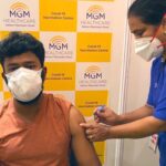 Shanthanu Bhagyaraj Instagram - #vaccination can protect u from d ‘Severity’ of #coronavirus 👍🏻 ‘உங்களைச் சுற்றியுள்ள அனைவரும் பாதுகாப்பாக இருக்கும் வரை உங்குளுக்கு பாதுகாப்பு இல்லை’!எனவே உங்களைச் சுற்றியுள்ள அனைவருக்கும் தடுப்பூசி போடுமாறு கேட்டுக்கொள்ளுங்கள் Get #vaccinated 🙏🏻 பொறுப்பை நோக்கி ஒரு படி 👍🏻#staysafe #vaccinationdone✔️ #vaccinatedandhappy #pandemic #vaccines #coronavirus #igottheshot #hopeforthefuture #vaccine #trustscience #corona #covid19vaccine #covid19 #vaccinated4humanity #learntherisk #healthylifestyle