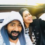 Shanthanu Bhagyaraj Instagram - #Throwback to the fun #Dubai days with this bunch of fun loving hooligans 😍😀 @kikivijay11 @deepak__ravi @minnie2400 #Shwetha