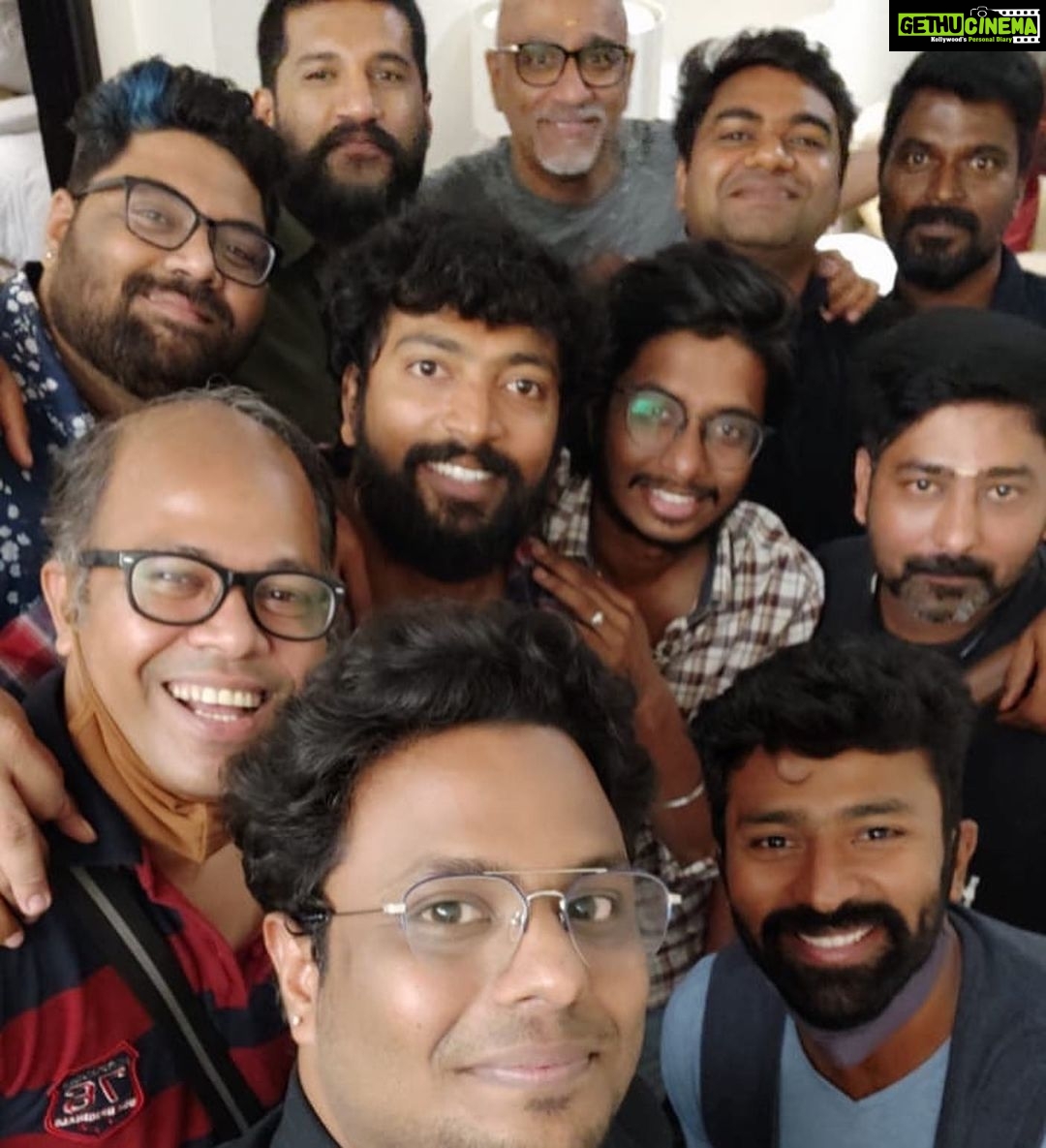 Shanthanu Bhagyaraj Instagram - With the Boys 💥💎 @madrasallstars 🏏 🏏 🏏 @srikanth.ravichandran @thevijayyesudas @abhinayvaddi @kalaiyarasananbu @ananth_cricket @ganesan_sekar_official @ttomnaresh @karthick.0719 @deepakbluesinger @arunodaya_k #Hari #Guru