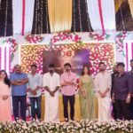 Shanthanu Bhagyaraj Instagram - Wid all ur love&blessings💛 #Thalapathy64 இன்று ஆரம்பம் Picture says it all🤩So glad to be part of dis Rock solid Project🔥 With #Vijayanna , @actorvijaysethupathi bro, @anirudhofficial bro #DirLokesh @malavikamohanan_ @jagadishbliss 💛😊