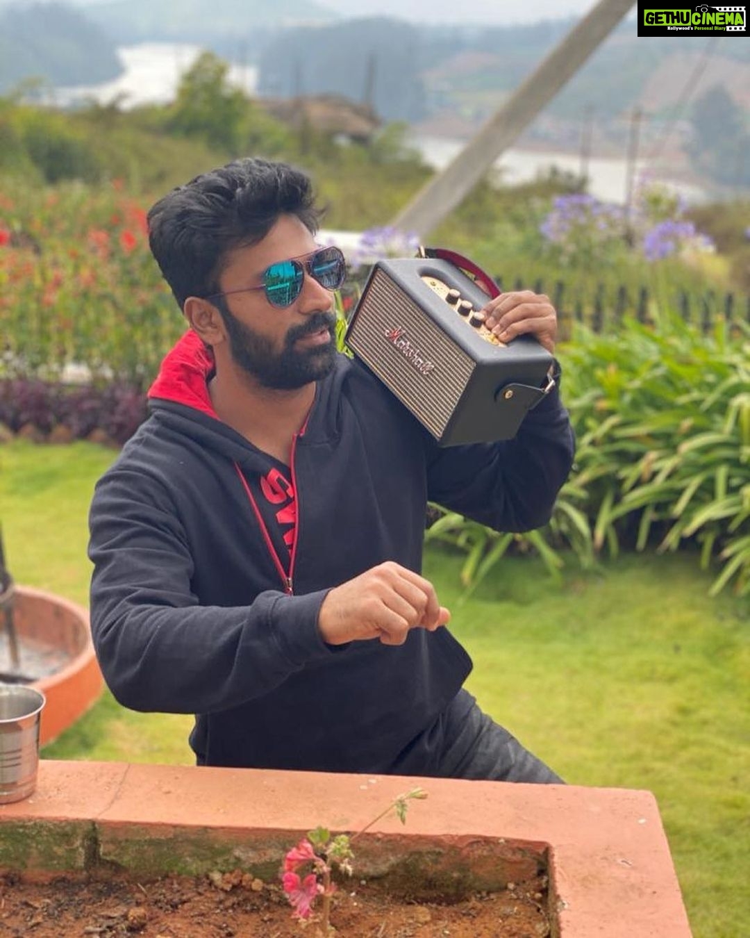 Shanthanu Bhagyaraj Instagram - A series of events 🤪 PC : @kikivijay11